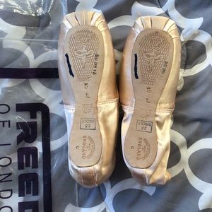 Freed of London Pointe shoes